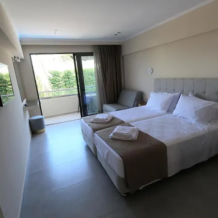 Lejlighedshotel Paradise & Bar Plános