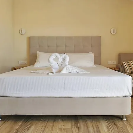 Paradise & Bar 3* Planos (Zakynthos)